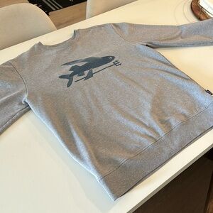 Men’s Patagonia graphic crew sweatshirt medium grey heather